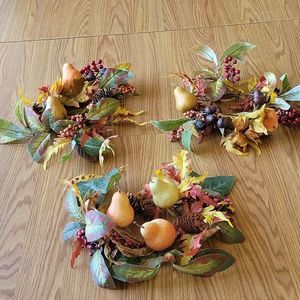 3 small ornaments nice for Thanksgiving